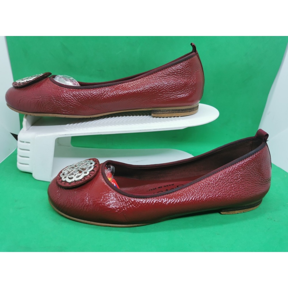 Siz 6.5 Brighton Aleta Lipstick Red Leather Shoes Ballet Flat Ferrara Medallion